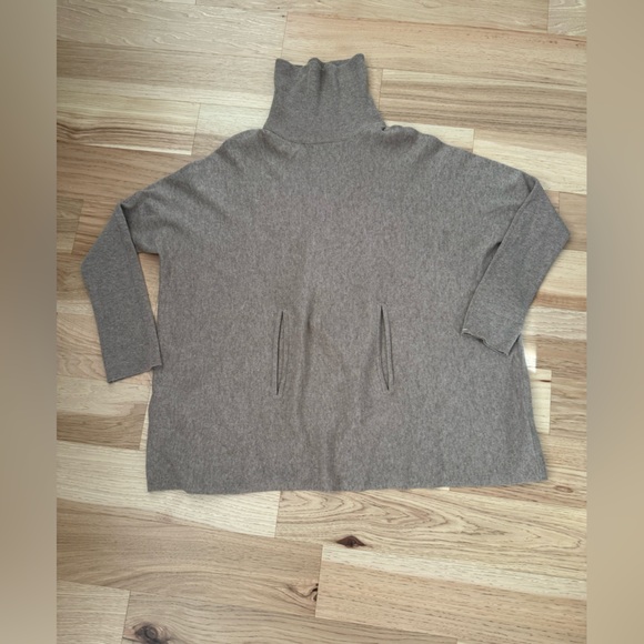 Garnet Hill Tan Cashmere Wool Oversized Kangaroo Pocket Turtleneck Sweater M - Picture 14 of 16